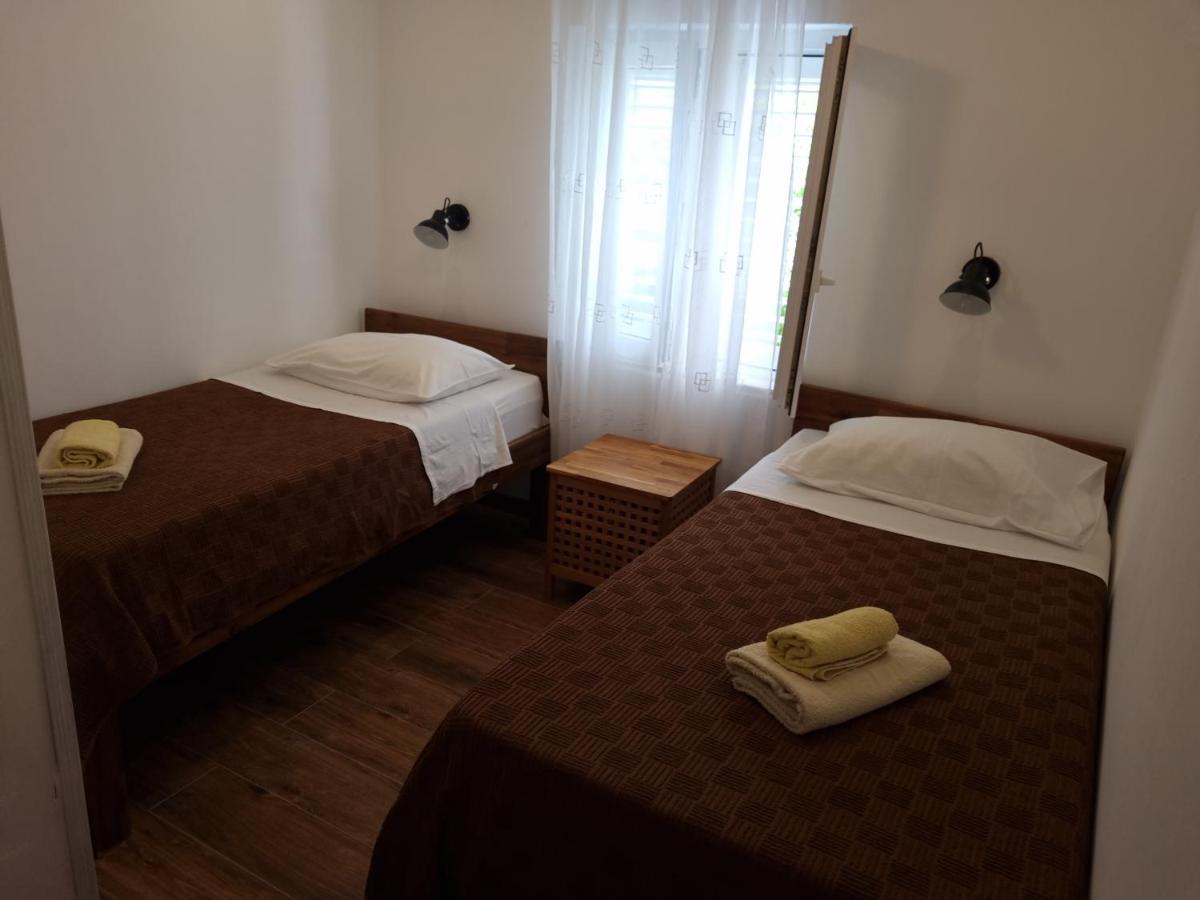 Apartamento Delmar Komiža Exterior foto
